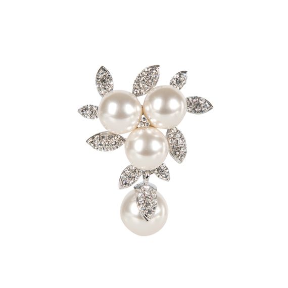 Three pearls at the centre surrounded by crystal leaves and a drop pearl.