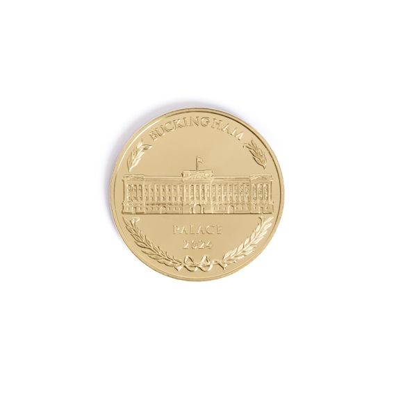 Buckingham Palace 2024 Gold coin featuring the front facade of Buckingham Palace 