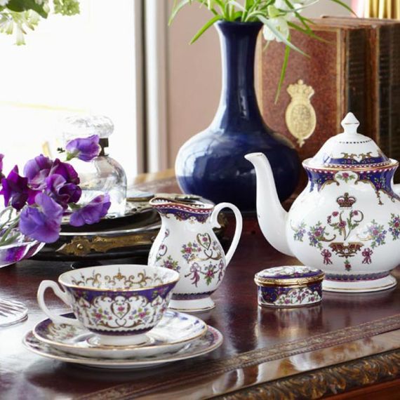 Royal victoria newest fine china